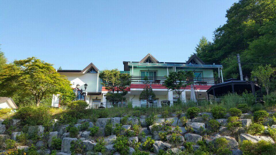 Pinearoma Pension Hongcheon Exterior foto